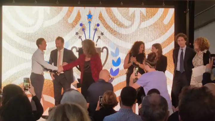 Premiazione sul palco della finale di SMARTcup Liguria 2026 a Genova